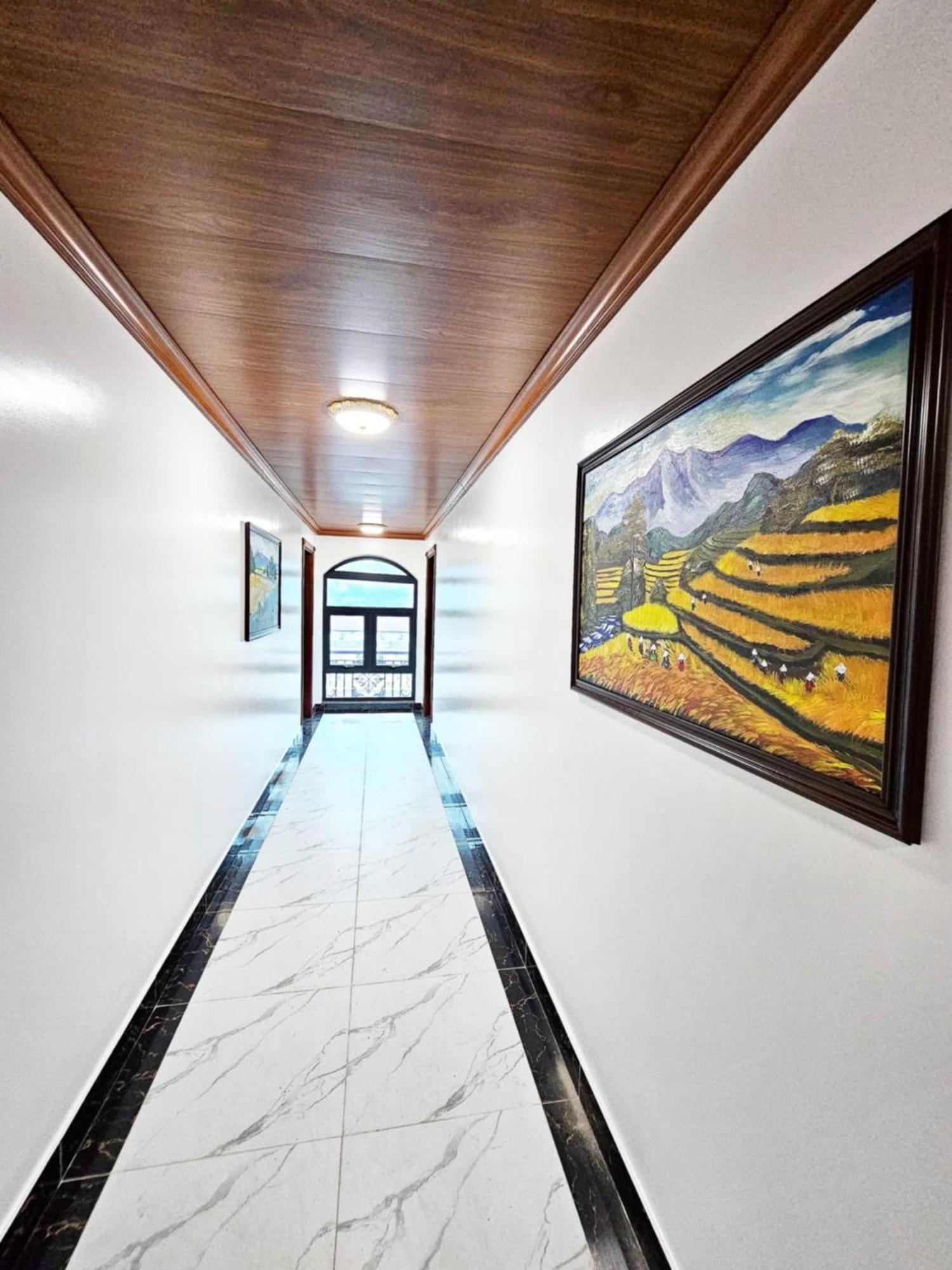 Sky Hotel Vang Vieng Esterno foto